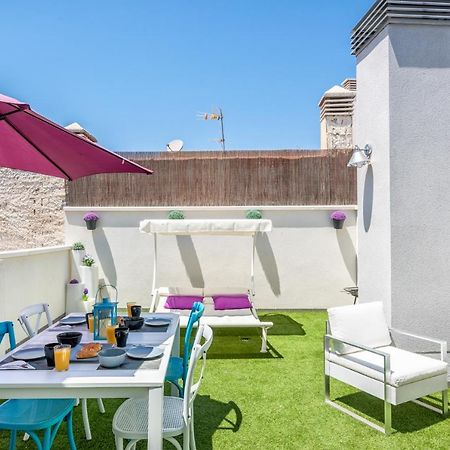 Atico Con Terraza Ac 1Hab En El Centro Y Piscina Comunitaria Daire Málaga Dış mekan fotoğraf
