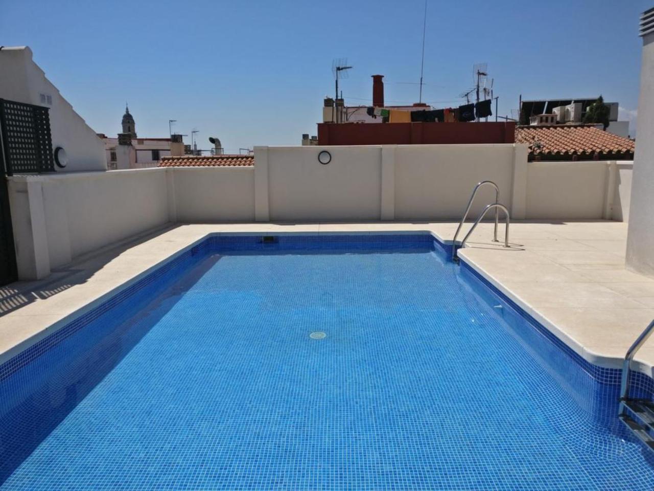 Atico Con Terraza Ac 1Hab En El Centro Y Piscina Comunitaria Daire Málaga Dış mekan fotoğraf